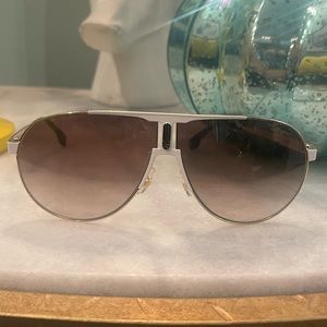 Brand new Carrera Aviators